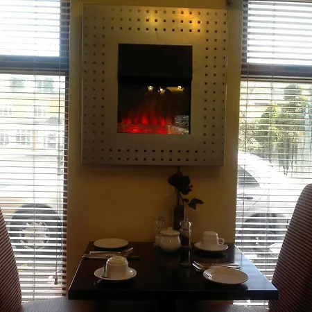 Ashford Manor בית הארחה גלוואיי